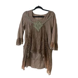 Pretty Angel tunic top lace accents sz Small